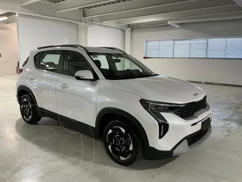 Kia Sonet EX usado (2026) color Snow White Pearl precio $385,900