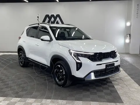 Kia Sonet SX usado (2024) color Blanco precio $429,999