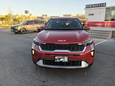 Kia Sonet LX usado (2024) color Rojo precio $330,000