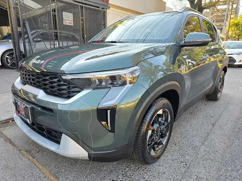 Kia Sonet EX usado (2024) color Verde financiado en mensualidades(enganche $111,093 mensualidades desde $6,907)