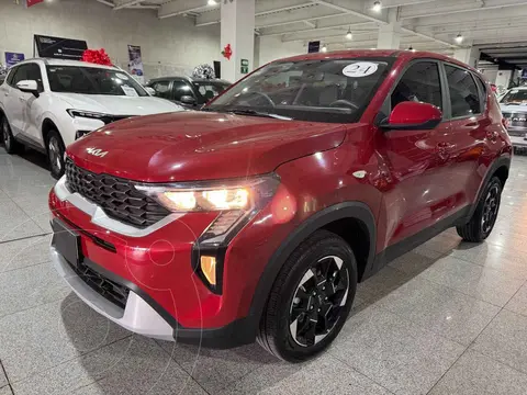 Kia Sonet LX usado (2024) color Rojo financiado en mensualidades(enganche $88,535 mensualidades desde $6,773)