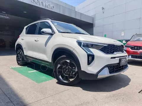 Kia Sonet SX usado (2024) color Blanco precio $410,000