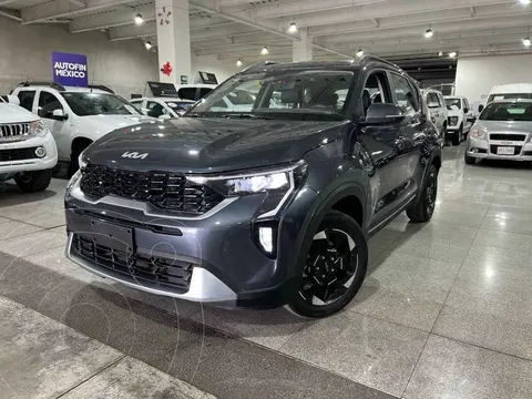 Kia Sonet SX usado (2024) color Gris precio $405,000