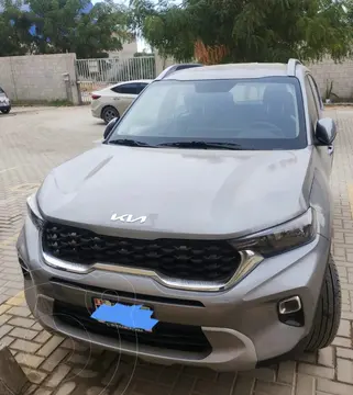 KIA Sonet 1.5L LX Full usado (2023) color Gris precio u$s16,500
