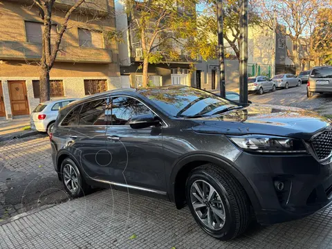 KIA Sorento EX 2.2 Aut 4x2 TDi usado (2019) color Gris Grafito precio u$s32.900