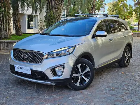 KIA Sorento SORENTO EX 2.2 CRDI AT 4WD L/16/18 usado (2017) color Gris precio u$s26.900