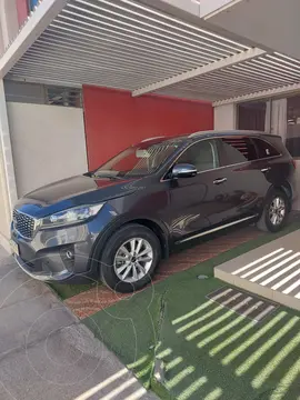 Kia Sorento 2.5L EX GSL 2WD Full Aut usado (2020) color Gris precio $16.900.000