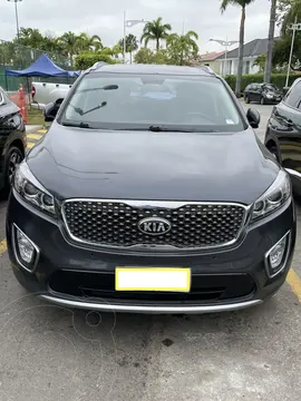 Kia Sorento 3.3L 4x2 Aut usado (2017) color Grafito precio u$s25.000