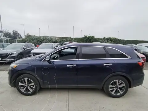 Kia Sorento 2.4L EX usado (2019) color Azul Brillante precio $362,000