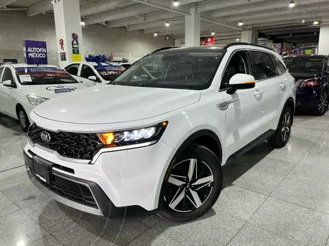 Kia Sorento EX Pack usado (2021) color Blanco financiado en mensualidades(enganche $135,978 mensualidades desde $10,402)