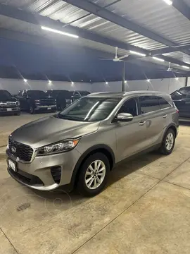 Kia Sorento 2.4L EX usado (2019) color Plata precio $325,000