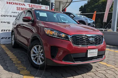 Kia Sorento 2.4L LX usado (2019) color Rojo precio $314,000