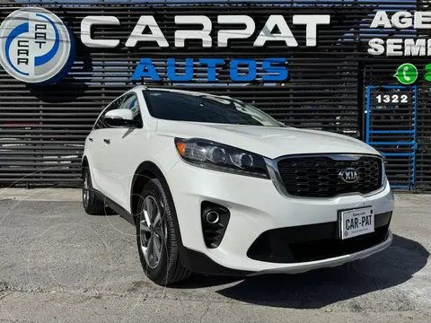 Kia Sorento 3.3L EX Pack usado (2019) color Blanco financiado en mensualidades(enganche $81,180 mensualidades desde $8,461)