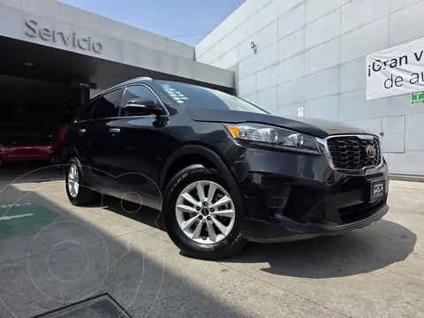 Kia Sorento 2.4L LX usado (2019) color Negro financiado en mensualidades(enganche $74,100 mensualidades desde $8,526)