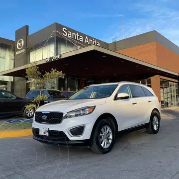 foto Kia Sorento 2.4L LX 5 Pas usado (2018) color Blanco precio $350,000