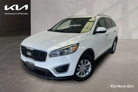 Kia Sorento 2.4L LX 5 Pas usado (2018) color Blanco financiado en mensualidades(enganche $64,038 mensualidades desde $5,497)