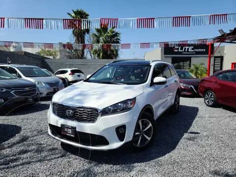 Kia Sorento 2.4L EX Pack usado (2019) color Blanco precio $359,900