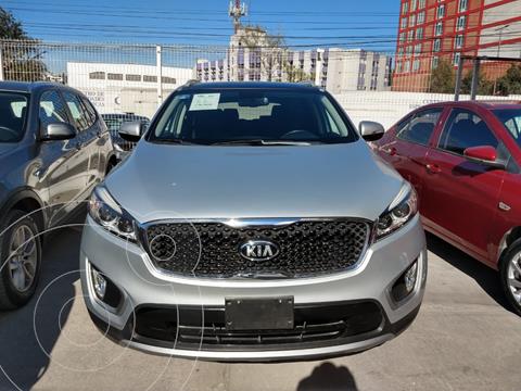 foto Kia Sorento 2.4L EX Pack usado (2017) color Plata Brillante precio $380,000