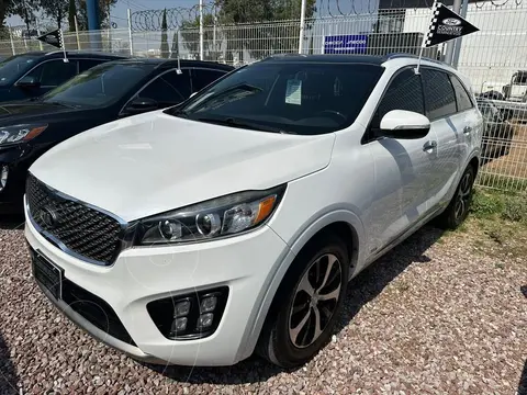 Kia Sorento 5P SZL V6/3.3 AUT usado (2017) color Blanco precio $470,000