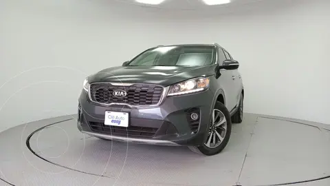foto Kia Sorento 2.4L EX Pack usado (2020) color Gris Oscuro precio $420,000