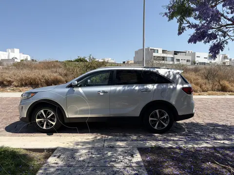 Kia Sorento 2.4L EX Pack usado (2020) color Gris precio $325,000