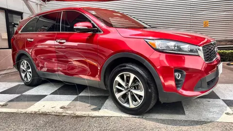 Kia Sorento 2.4L EX Pack usado (2020) color Rojo precio $310,000