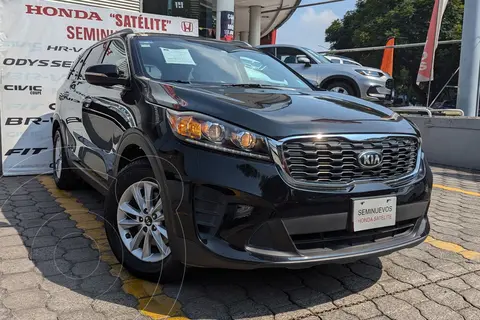 Kia Sorento 2.4L LX usado (2019) color Negro precio $275,000