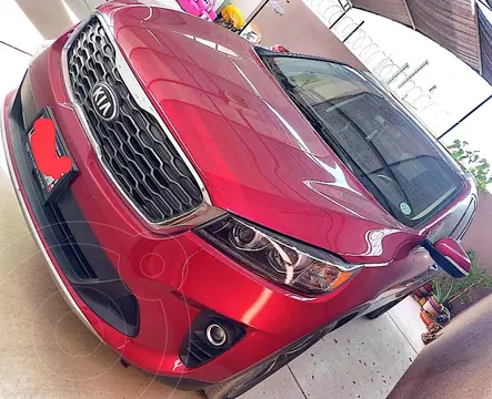 Kia Sorento 3.3L EX Pack Nav 7 Pas usado (2019) color Rojo precio $550,000