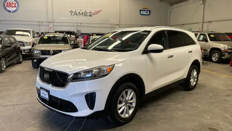 Kia Sorento 2.4L LX usado (2019) color Blanco precio $369,000