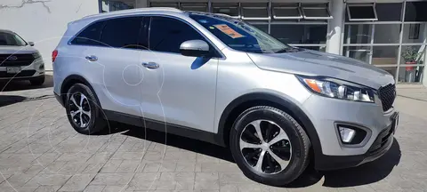 Kia Sorento 3.3L EX Pack Nav 7 Pas usado (2017) color Plata Brillante financiado en mensualidades(enganche $63,768 mensualidades desde $10,948)