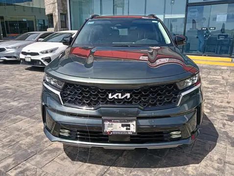 Kia Sorento SXL usado (2023) color Verde precio $600,000
