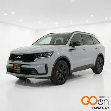 Kia Sorento SXL usado (2023) color KIA WOLF GRAY precio $579,800