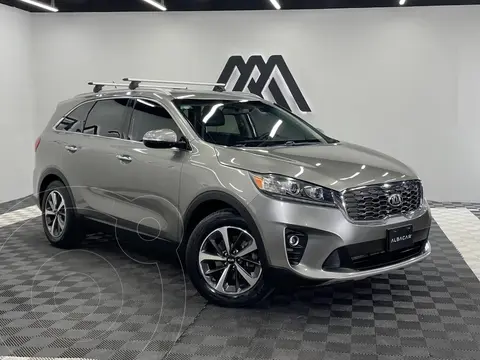 Kia Sorento 2.4L EX usado (2019) color plateado precio $364,999