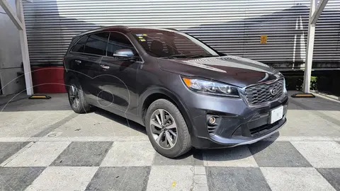 Kia Sorento 2.4L EX usado (2019) color Gris Oscuro precio $290,000