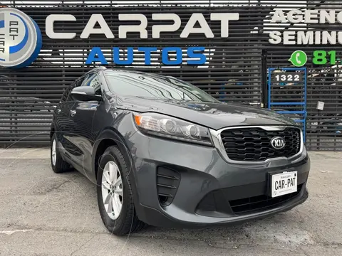 Kia Sorento 2.4L LX usado (2020) color Gris Oscuro financiado en mensualidades(enganche $78,980 mensualidades desde $8,231)