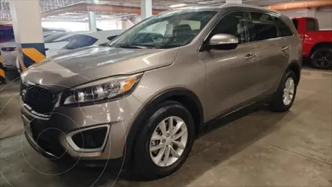 Kia Sorento 2.4L LX 5 Pas usado (2016) color Plata Titanium precio $298,000