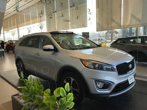 Kia Sorento EX Pack usado (2018) color Plata Brillante precio $400,000