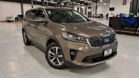 Kia Sorento 2.4L EX usado (2019) color Cafe precio $385,000