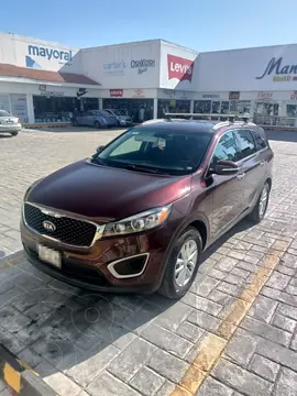 Kia Sorento 2.4L LX usado (2018) color Marron precio $360,000