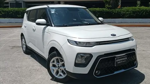 Kia Soul LX usado (2021) color Blanco precio $249,800
