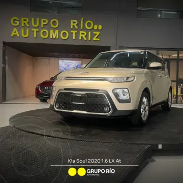 Kia Soul LX Aut usado (2020) color Beige precio $249,000
