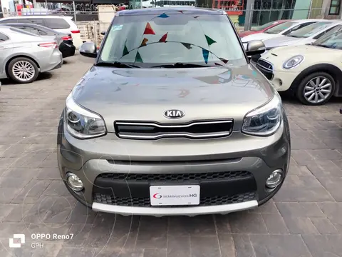 Kia Soul EX Pack Aut usado (2019) color Cafe precio $295,000