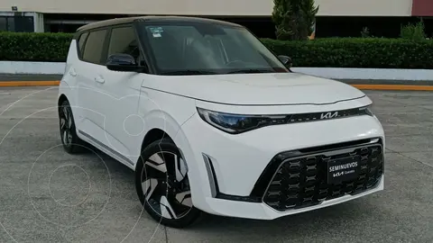 Kia Soul GT Line usado (2023) color Blanco financiado en mensualidades(enganche $82,034 mensualidades desde $9,439)