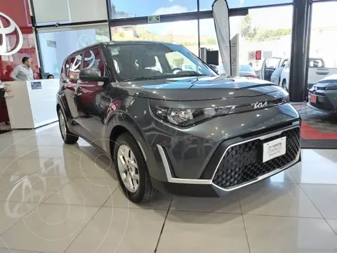 Kia Soul LX Aut usado (2023) color Gris Oscuro financiado en mensualidades(enganche $131,670 mensualidades desde $5,657)