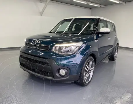 Kia Soul EX Aut usado (2017) color Azul Profundo precio $246,000