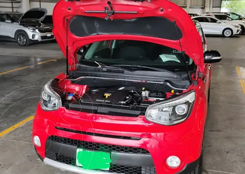 Kia Soul EX Aut usado (2018) color Rojo Infierno precio $220,000