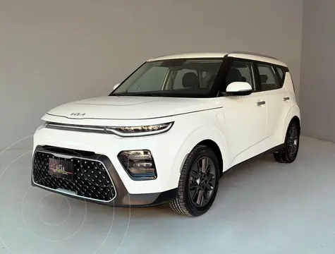 Kia Soul EX Aut usado (2022) color Blanco precio $289,000