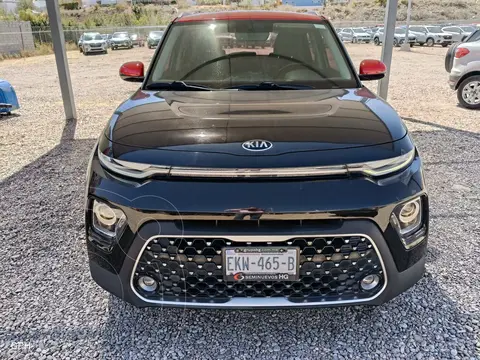 Kia Soul EX Aut usado (2020) color Negro precio $240,000