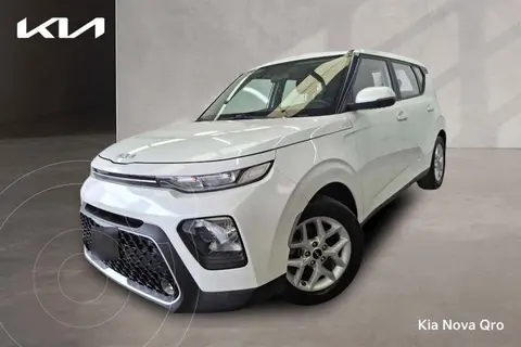 Kia Soul LX usado (2022) color Blanco financiado en mensualidades(enganche $77,662 mensualidades desde $6,667)
