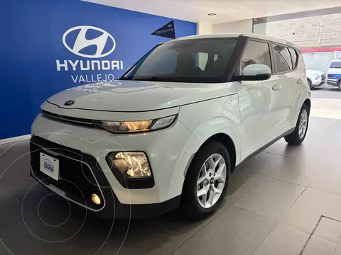 Kia Soul LX usado (2021) color Blanco financiado en mensualidades(enganche $68,531 mensualidades desde $5,965)